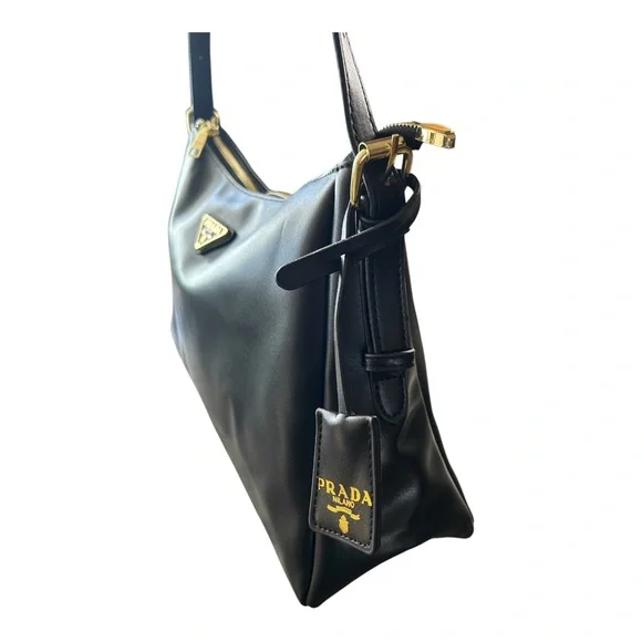 Black Leather Shoulder Bag - Picture 5 of 14